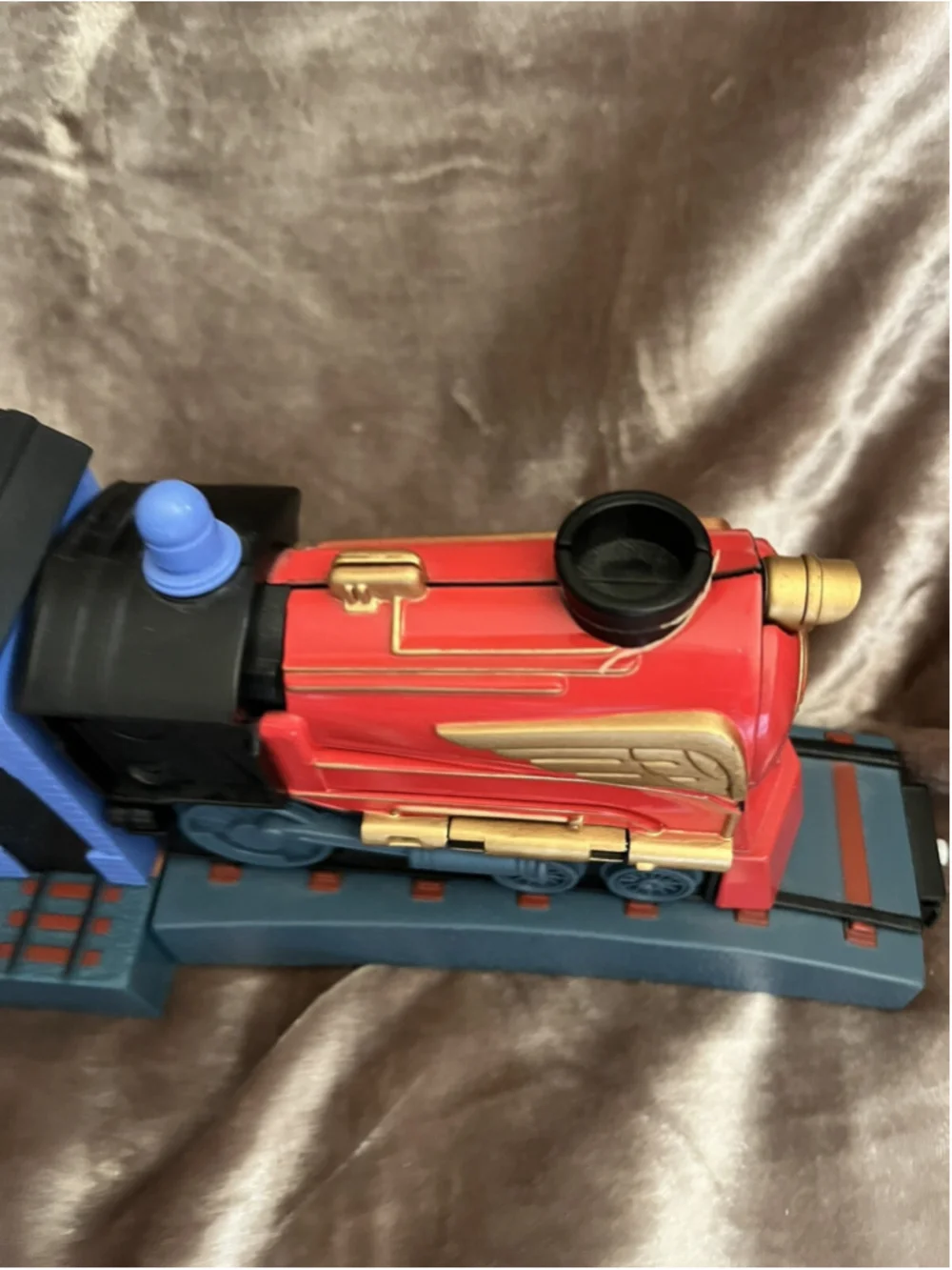 Harry Potter Polly Pocket Hogwarts Express Train Platform 9 3/4 Playset 2001